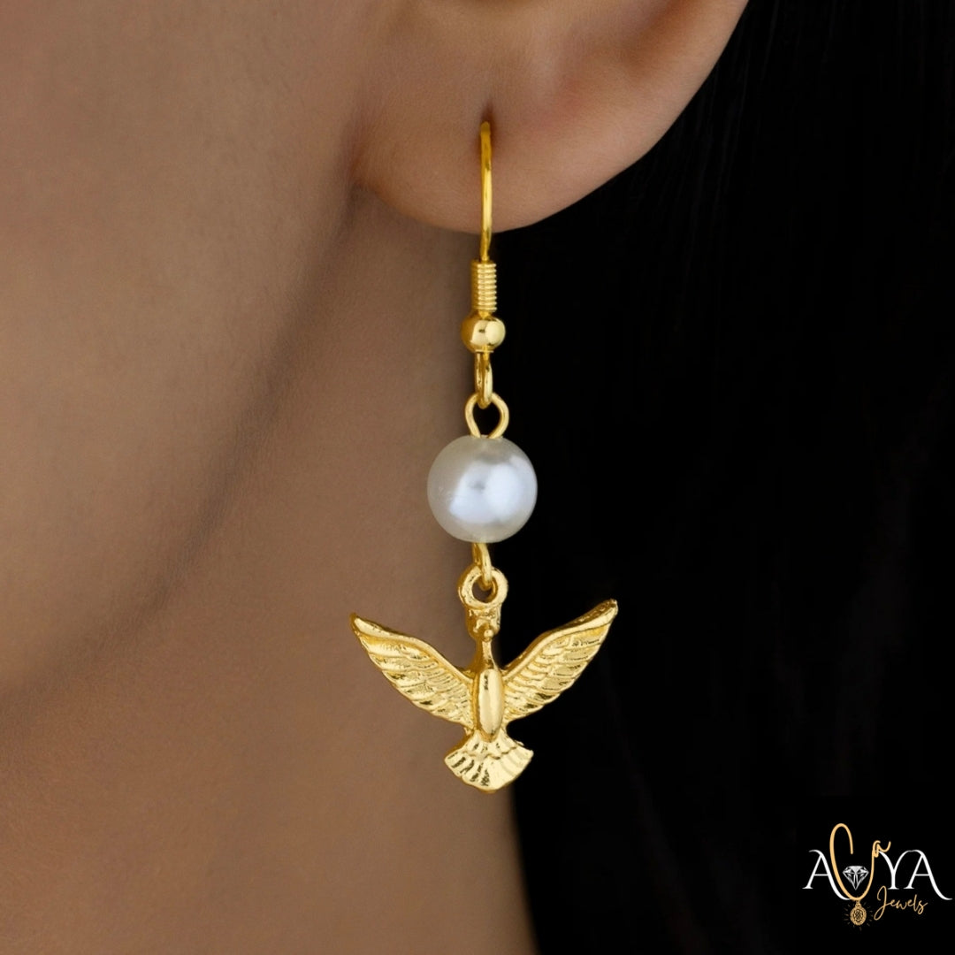 Pearls & Bird Necklace Set With Earrings