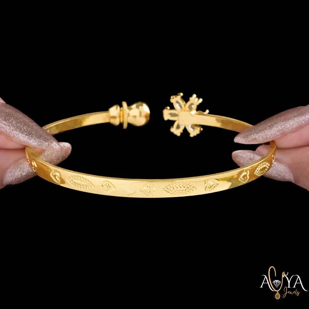 Crystal Flower Bangle Bracelet (Adjustable Size)